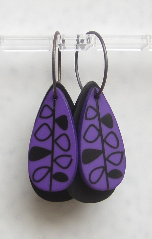 Kläpp Retro Mörklila