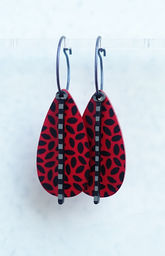 Lövkläpp Röd Svart